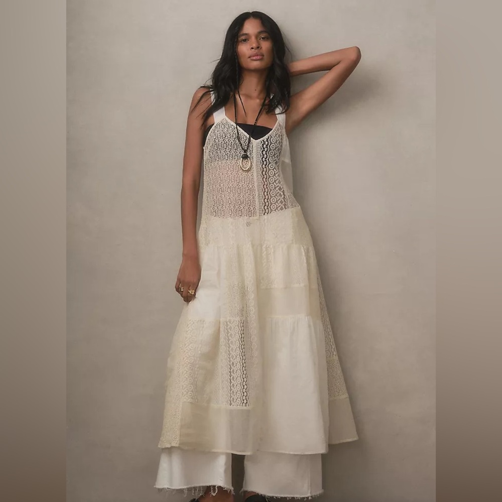 EUC - Anthropologie Delicate Lace Tunic - M/L